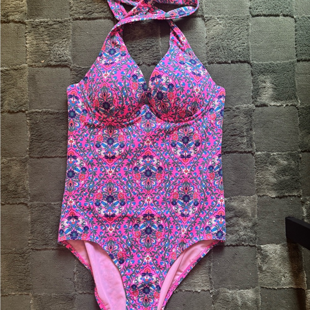 Women’s Pink Patterned Halter One-Piece Swimsuit